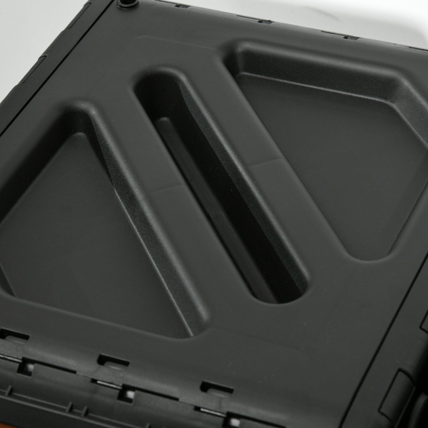 Dual Chamber Compost Tumbler Bin, Outdoor Tumbling Composter with 24 Ventilation Openings and Steel Legs, 34.5 Gallon